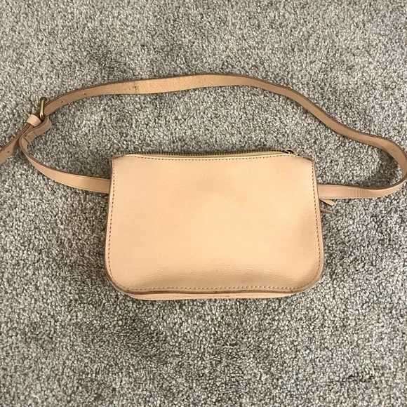 MADEWELL Tan Leather Crossbody/ Belt Bag - Picture 2 of 9